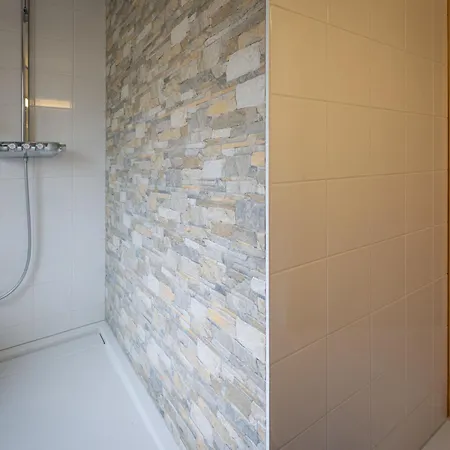 Caroubier 6 By Interhome